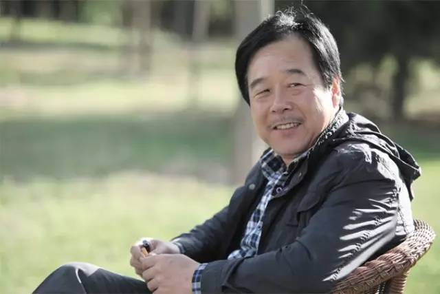 画家王鸣放